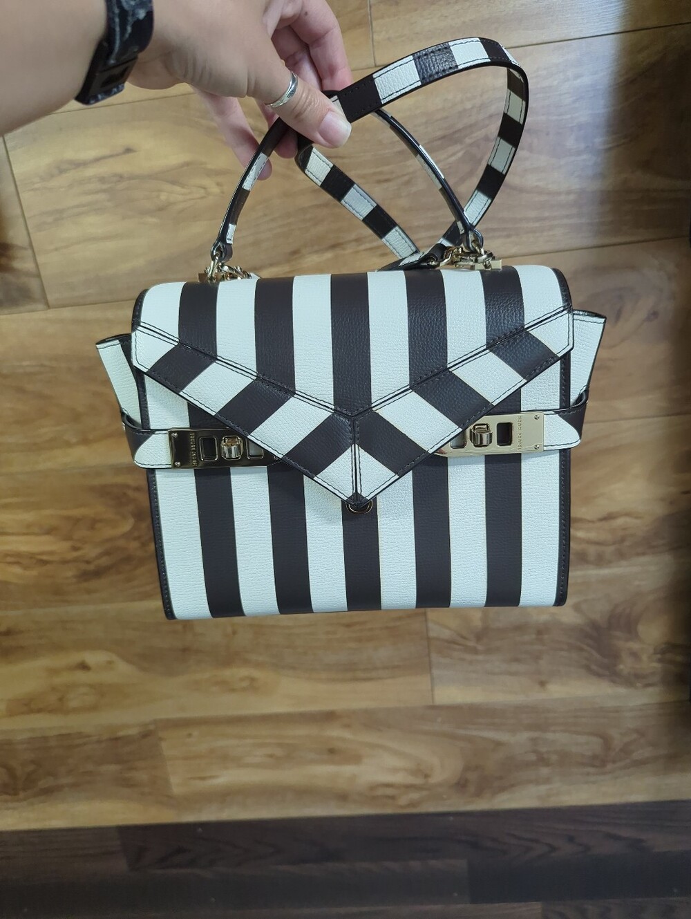 Henri Bendel